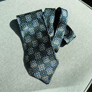 Jhane Barnes Silk Tie Necktie Blue Gold Geometric Formal Office